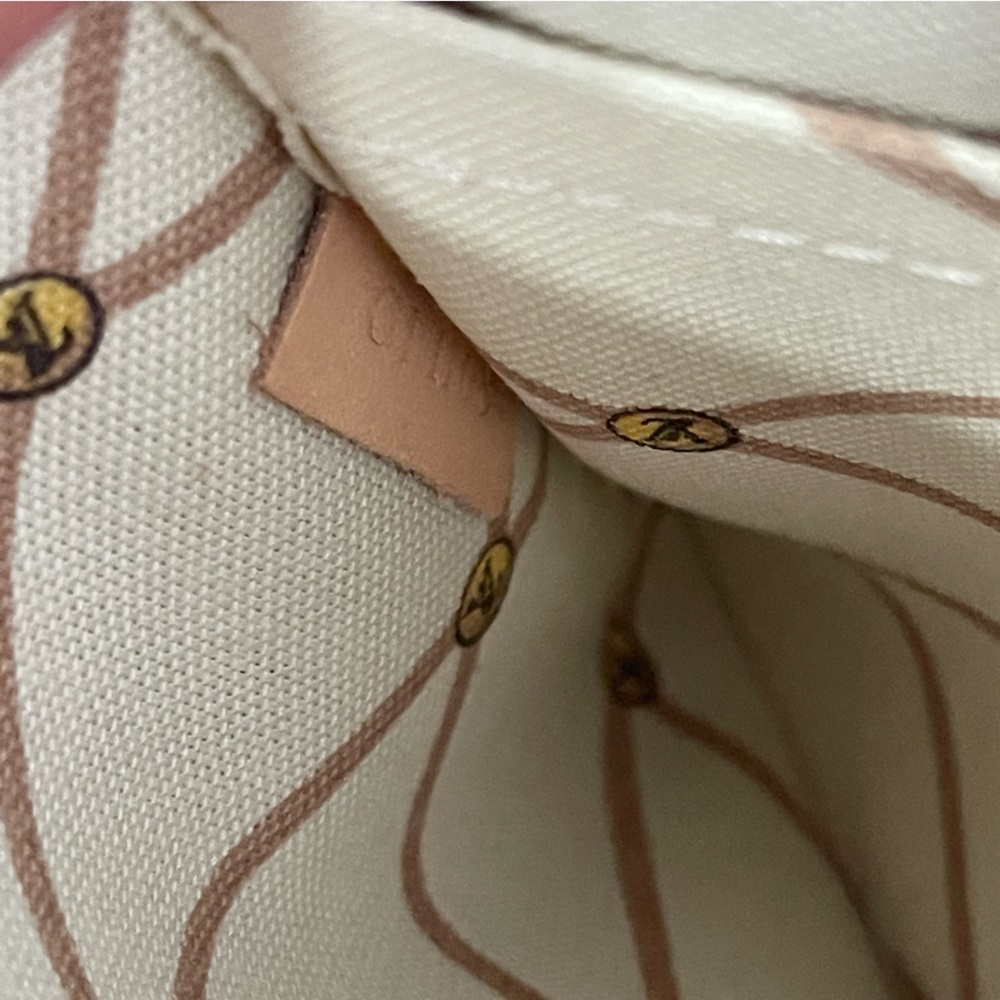 LV Trunk Collection Pouch - Picture 4 of 4
